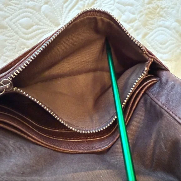 Latico Textured Brown Leather Terry Wallet Multi Card - Picture 8 of 11